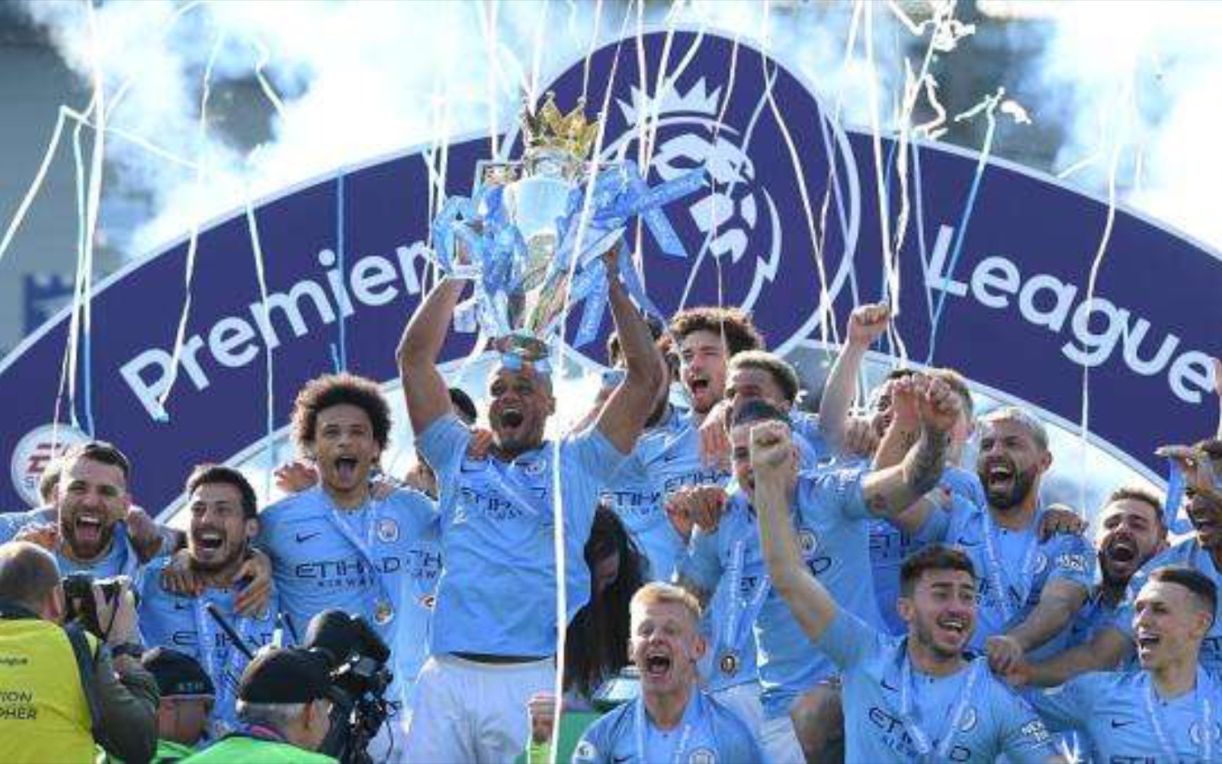 综合来看 综合来看