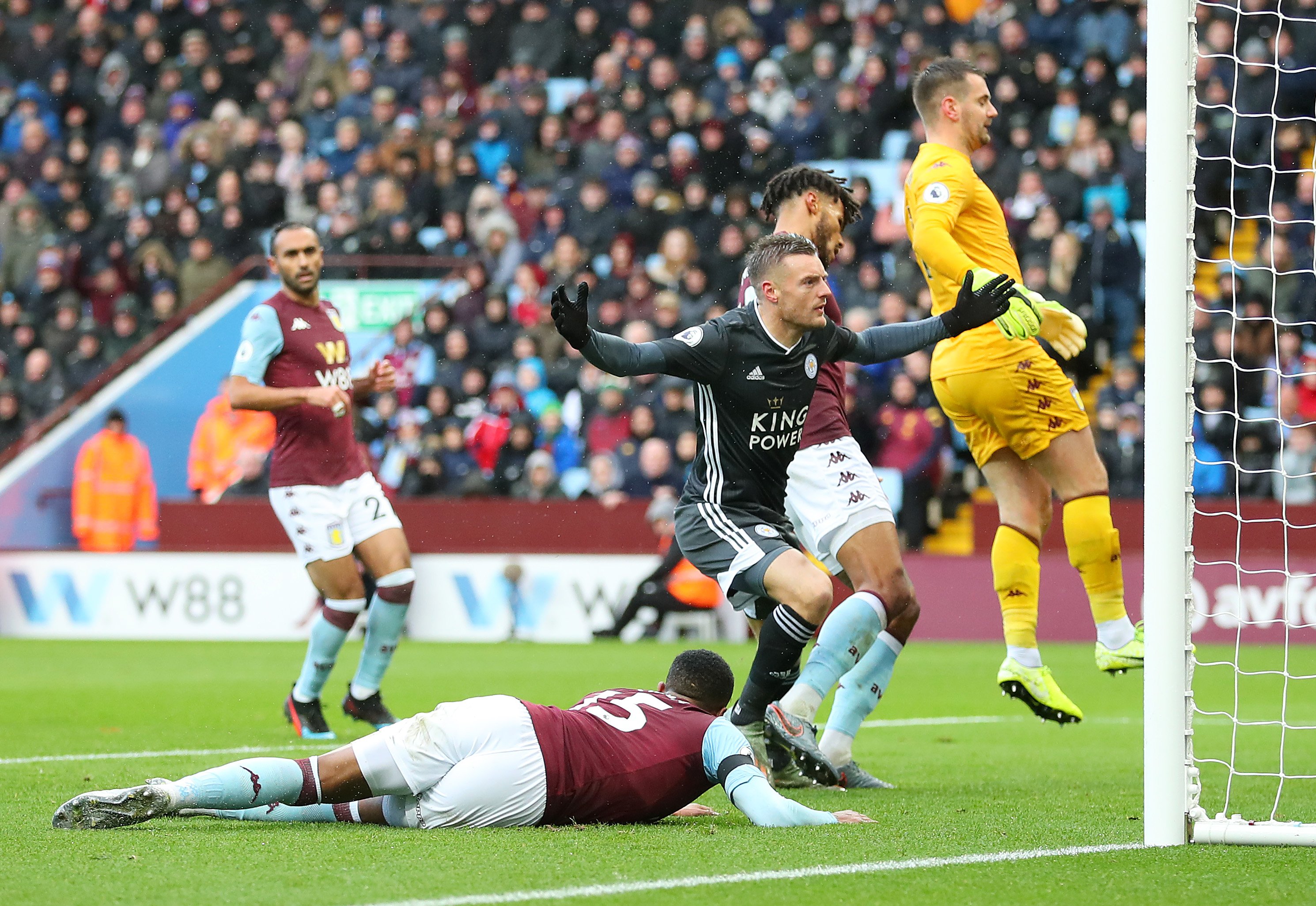 在此次事件 在此次事件